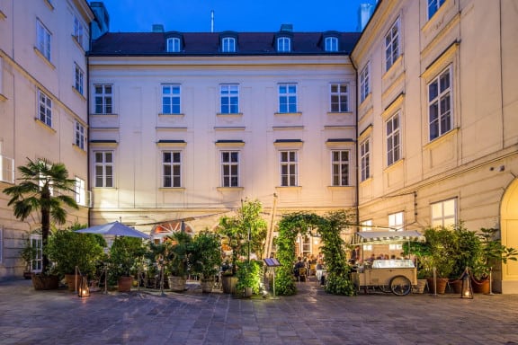 Regina Margherita: Gastgarten in der Wiener Innenstadt