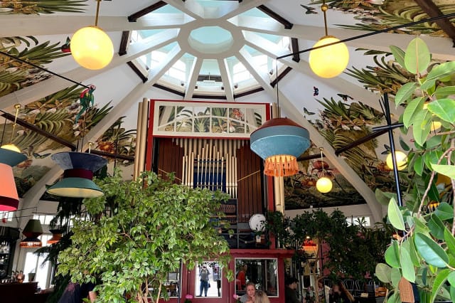 Das Café Ponykarussell im Wiener Prater (c) 1000things