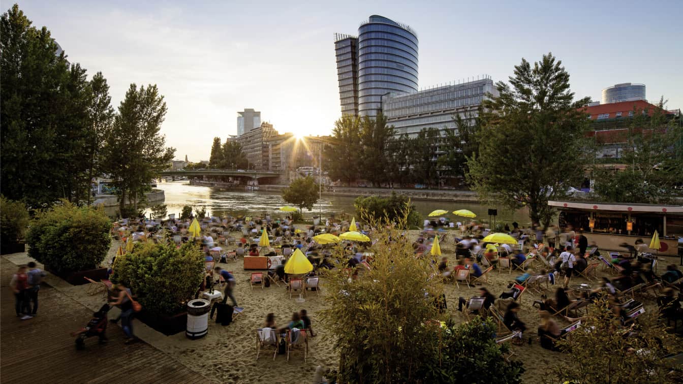(c) Christian Stemper | Wien Tourismus Strandbar Herrmann Wien