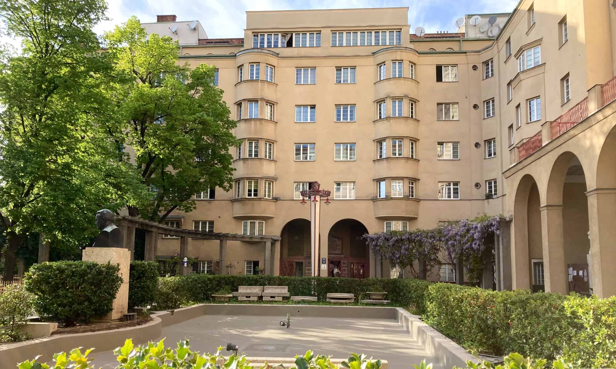 Der Reumannhof im 5. Bezirk | (c) Alissa Hacker | 1000things