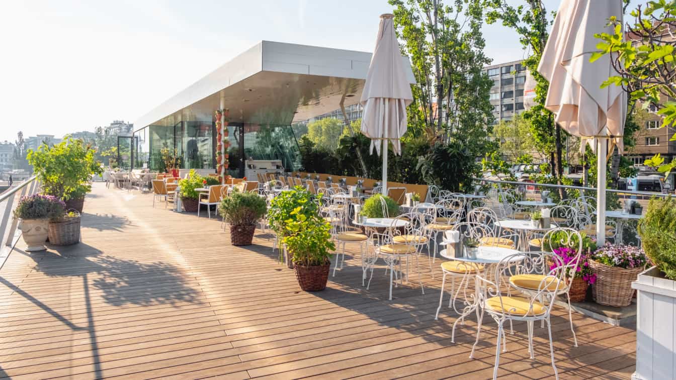 Motto am Fluss Wien Terrasse