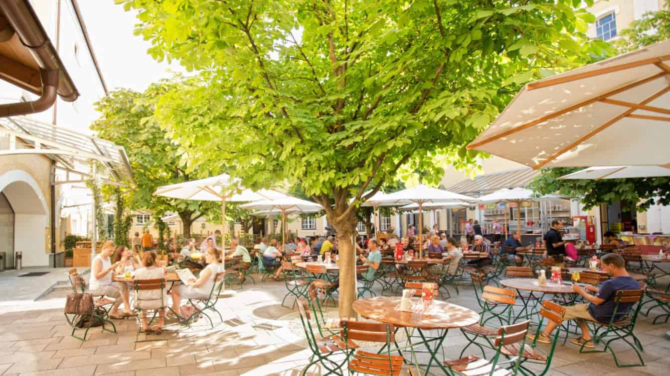 Stiegl Brauwelt Biergarten