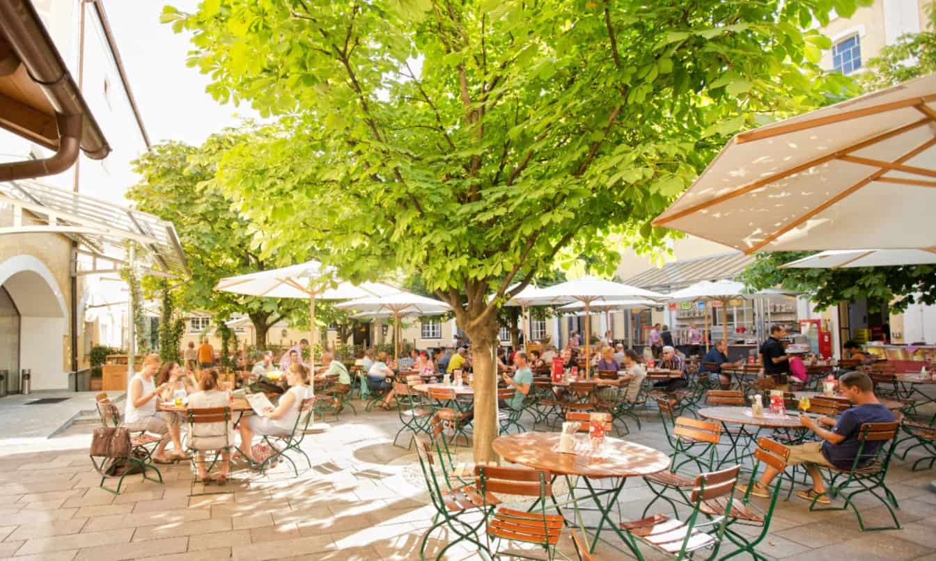 Stiegl Brauwelt Biergarten