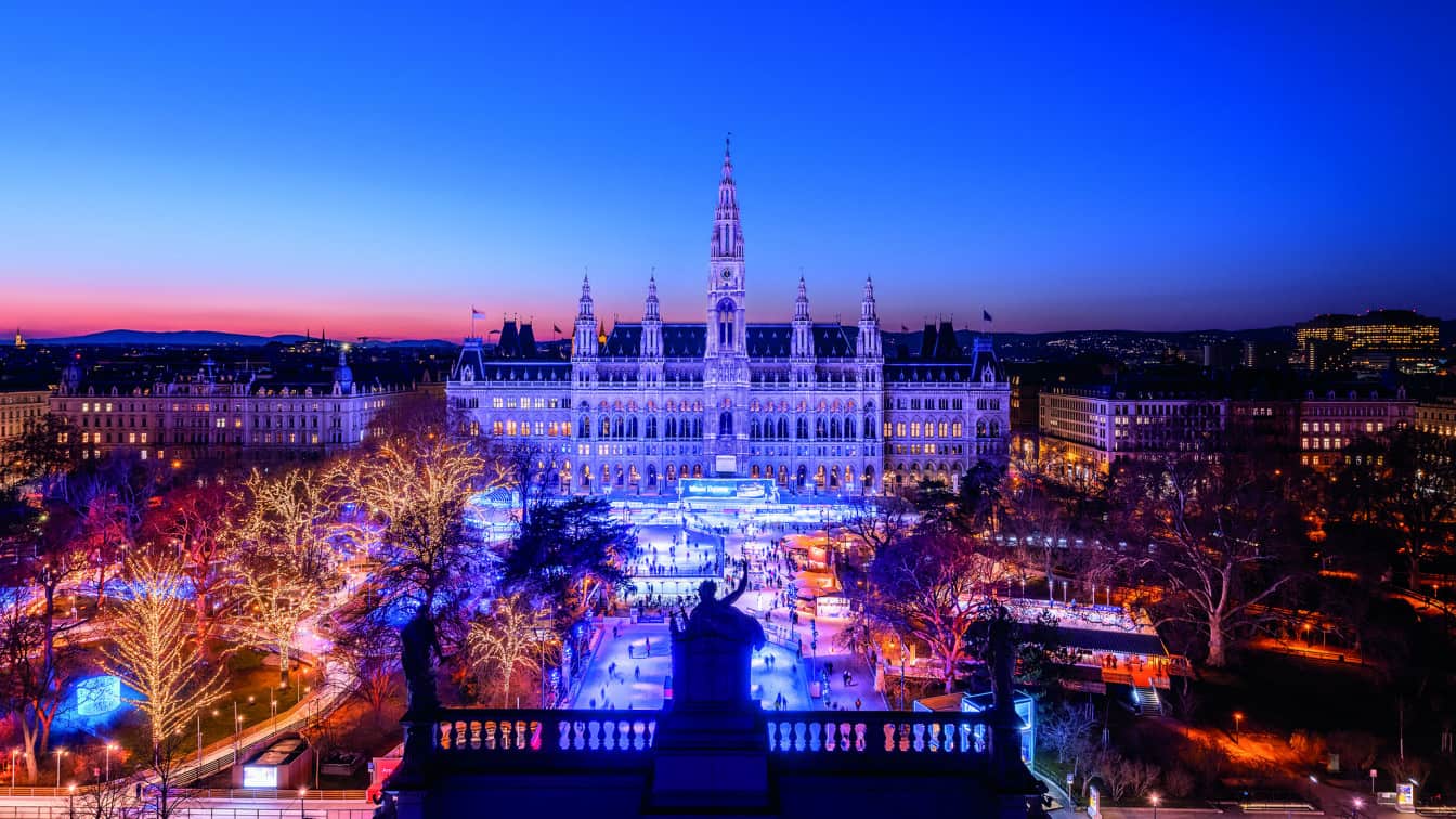 Der Wiener Eistraum am Rathausplatz (c) stadt wien markting | Johannes Wiedl