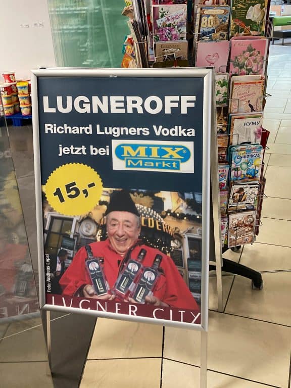 Lugneroff Vodka Schild (c) Alissa Hacker | 1000things