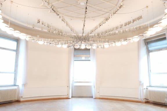 Ein Veranstaltungsraum in der Schule in der Schellinggasse 13 (c) Never at Home