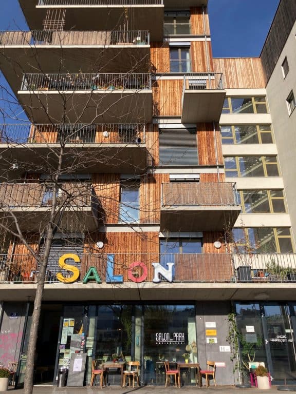 Der Salon am Park im Wohnprojekt Wien (c) Alissa Hacker | 1000things