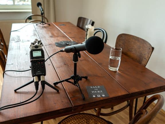 Pressefoto zum Podcast Salz im Herz (c) Stoltenberg 