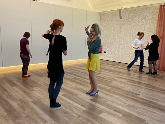 Tanzstunde "Latin Roots" bei Lillis Ballroom (c) Alissa Hacker | 1000things