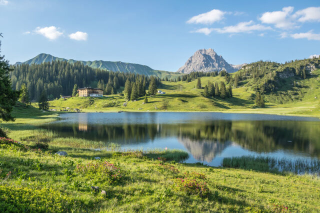 Körbersee mit Höferspitze und Widderstein
