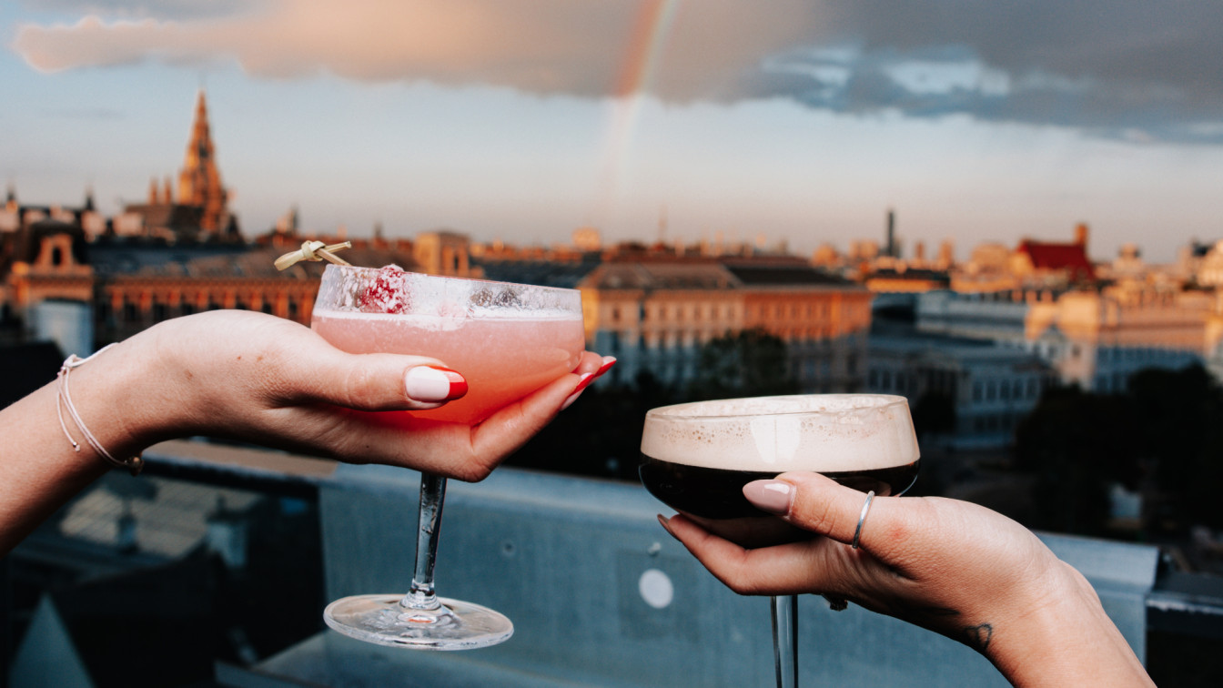 Sommerhoch Afterwork Dachboden Drinks