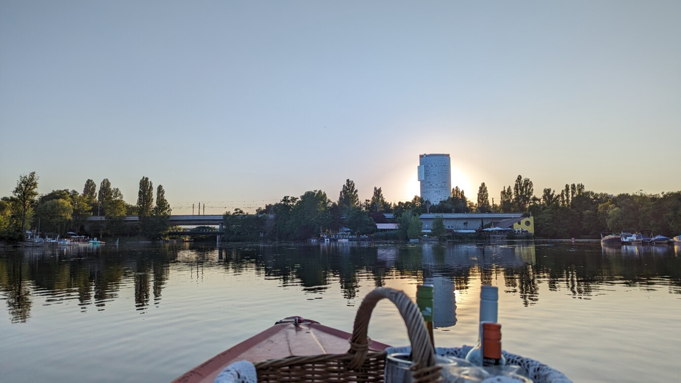 Mondscheinpicknick Alte Donau Wien