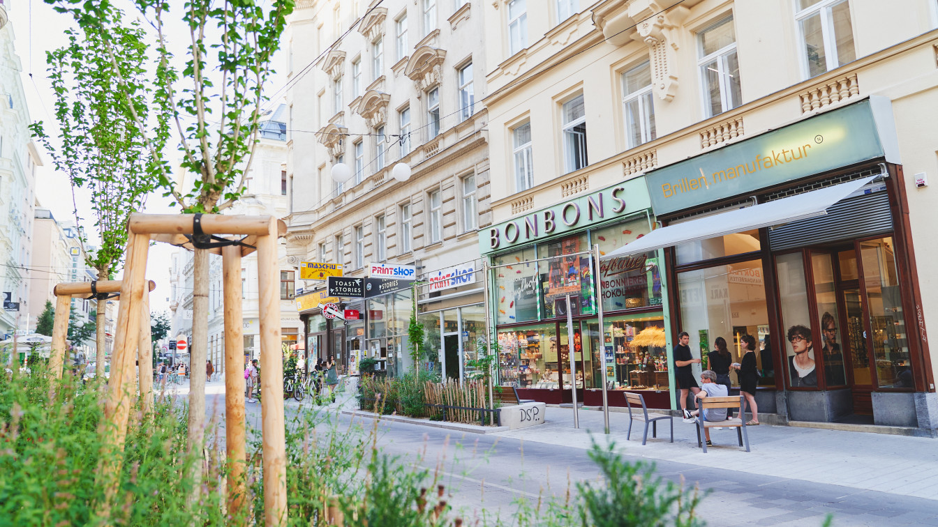 Neubaugasse Wien, Flanieren und Bummeln in der Neubaugasse