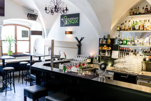 Unique Cocktail Bar