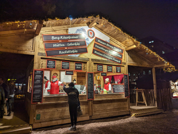 Vorarlberger Stand Weihnachtsmarkt Altes AKH Wien