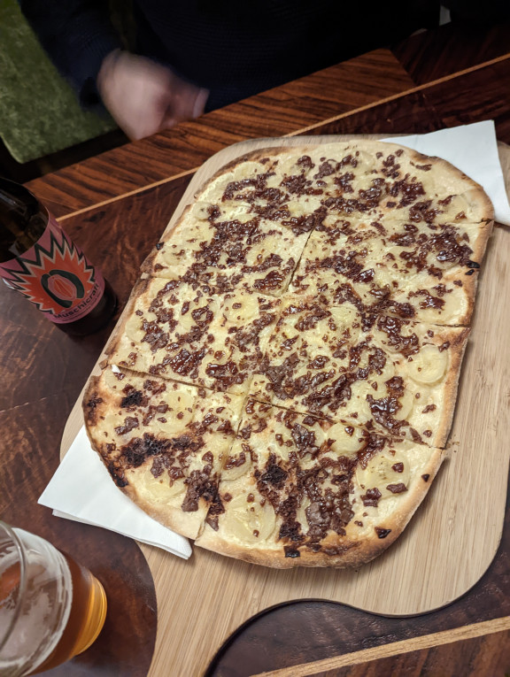 Cafe Trabant Wien Flammkuchen