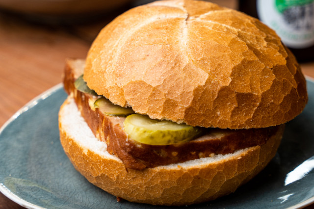 Eh Wurst Wien veganer Leberkäse