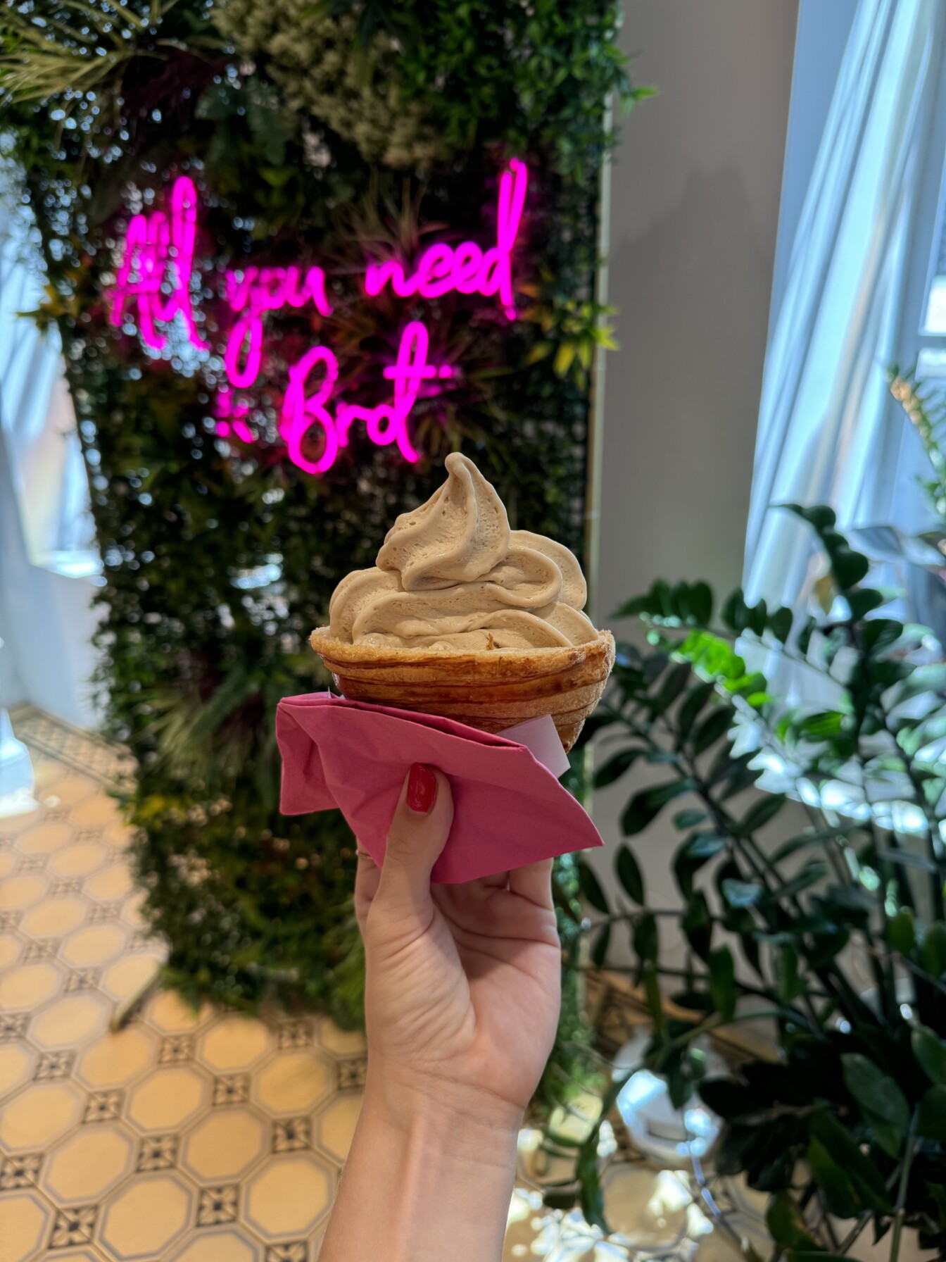 Croissant Eis Ströck