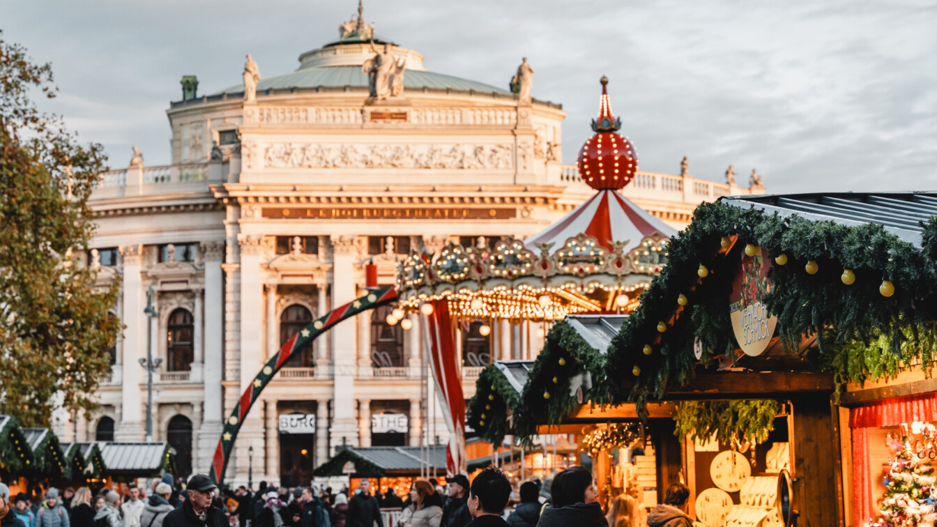Advent Weihnachtsmarkt Winter Wien Burgtheater