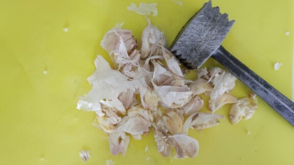 Knoblauchsud Gemüsebeet