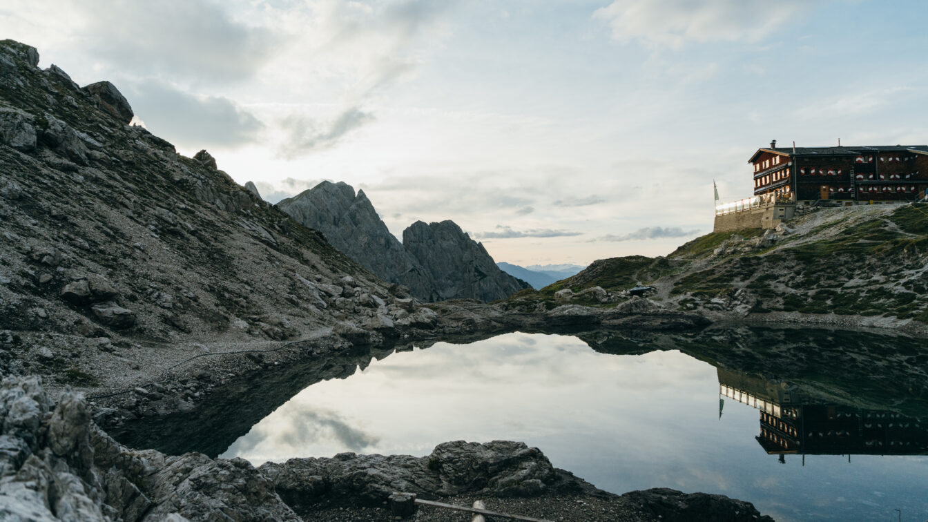 Karlsbaderhütte, Lienzer Dolomiten