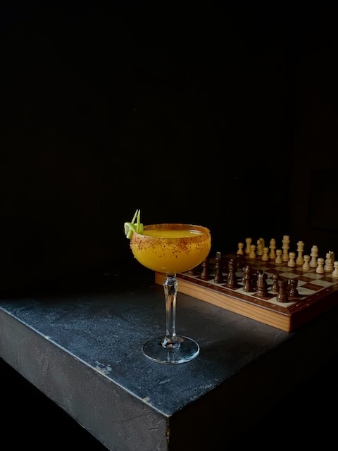 Ein Cocktail der Parfümerie Bar in Wien im 7. Bezirk