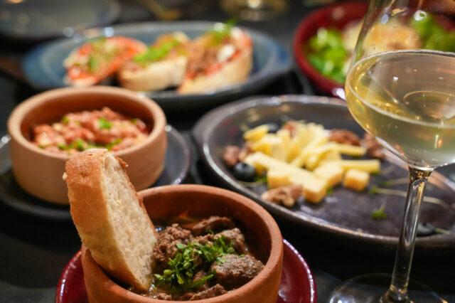 The opposite of west Restaurant Wien