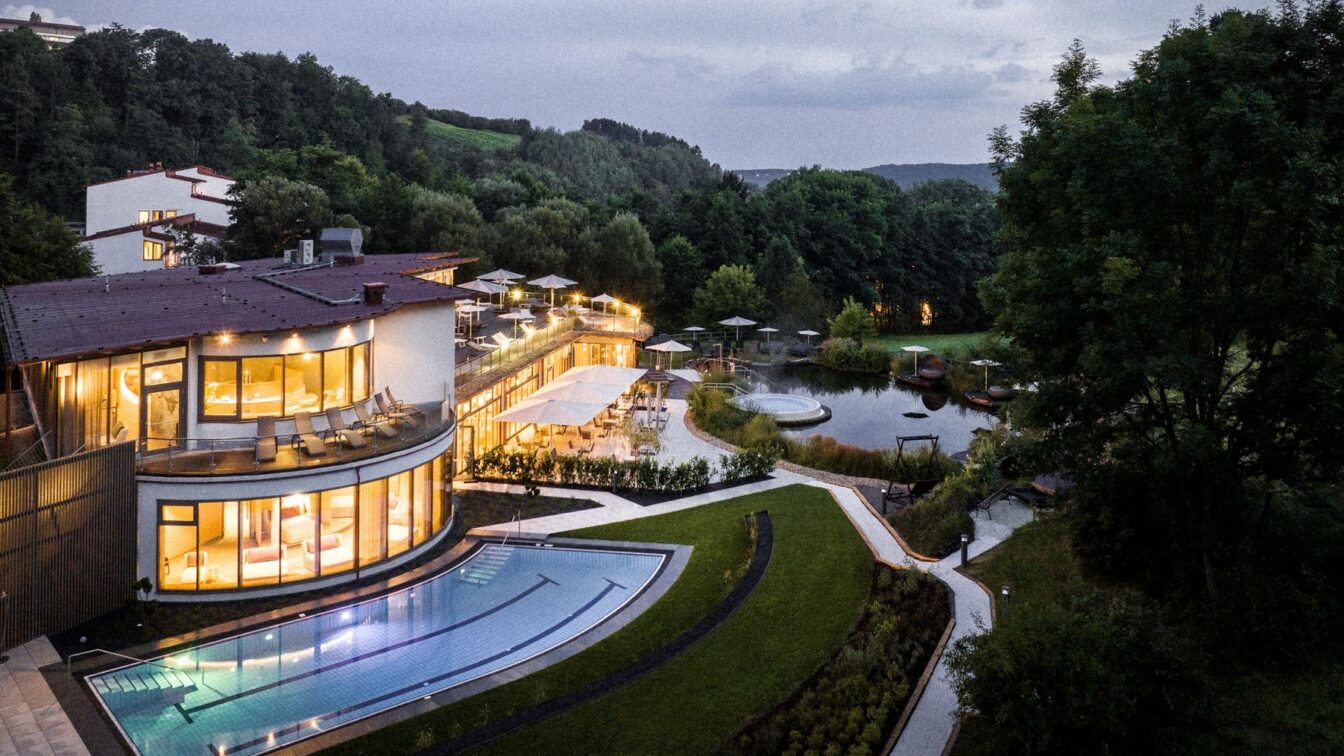 Heiltherme Bad Waltersdorf Außenansicht