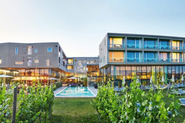 Hotel_Langenlois__Weingarten_cLOISIUM-scaled