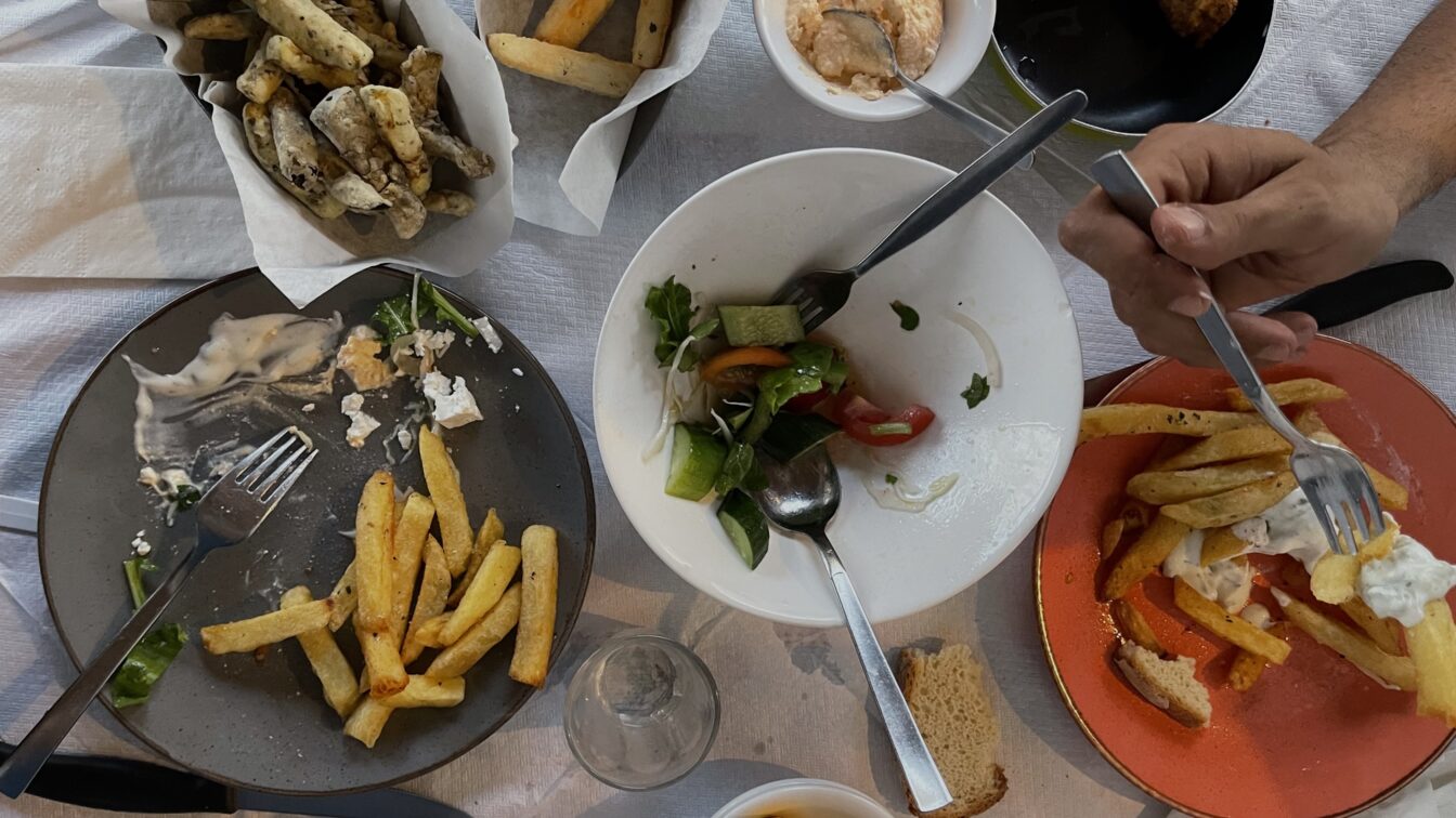 Essen gehen im restaurant in Athen