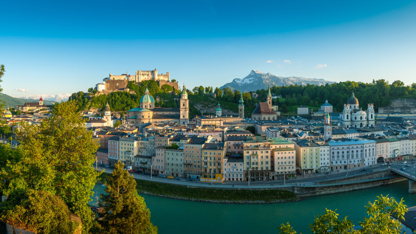 Blick auf die Stadt Salzburg und die Festung Hohensalzburg