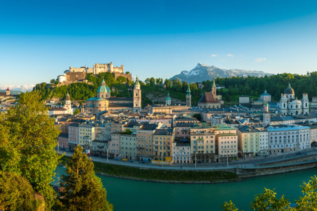 Blick auf die Stadt Salzburg und die Festung Hohensalzburg