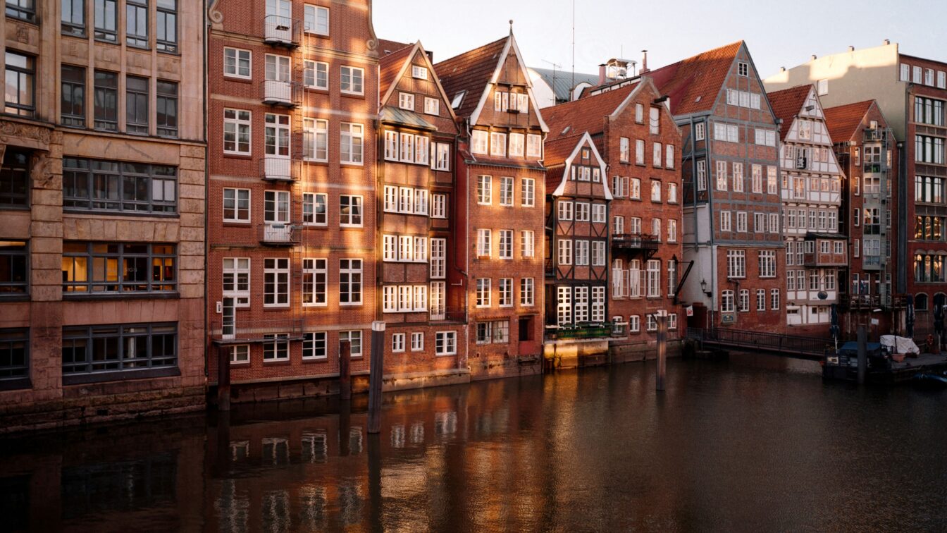 Hamburg Häuser mit Sonnenschein