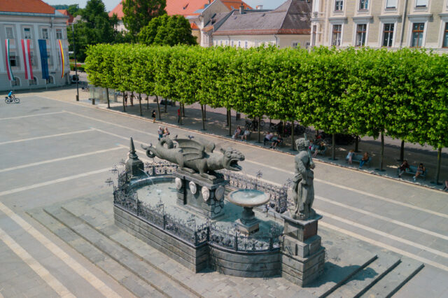 Klagenfurt Innenstadt mit Lindwurmbrunnen