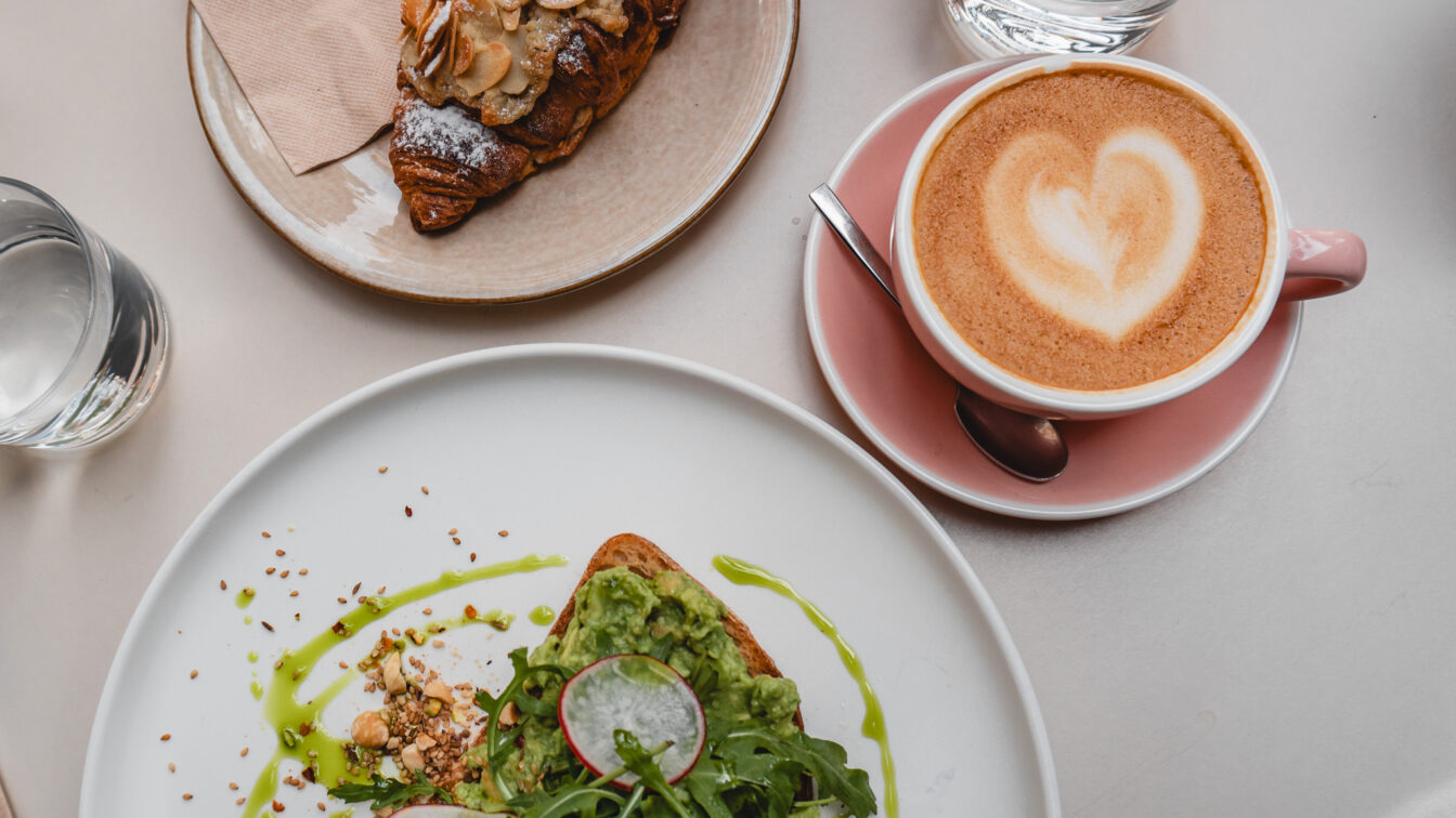 Brunch im Let it Bloom in Valencia kommt immer vegan daher.