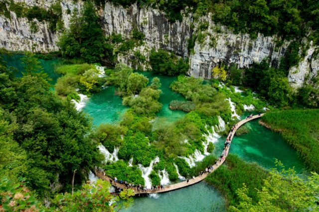 Die Plitvicer Seen bilden den beliebtesten Nationalpark Europas.