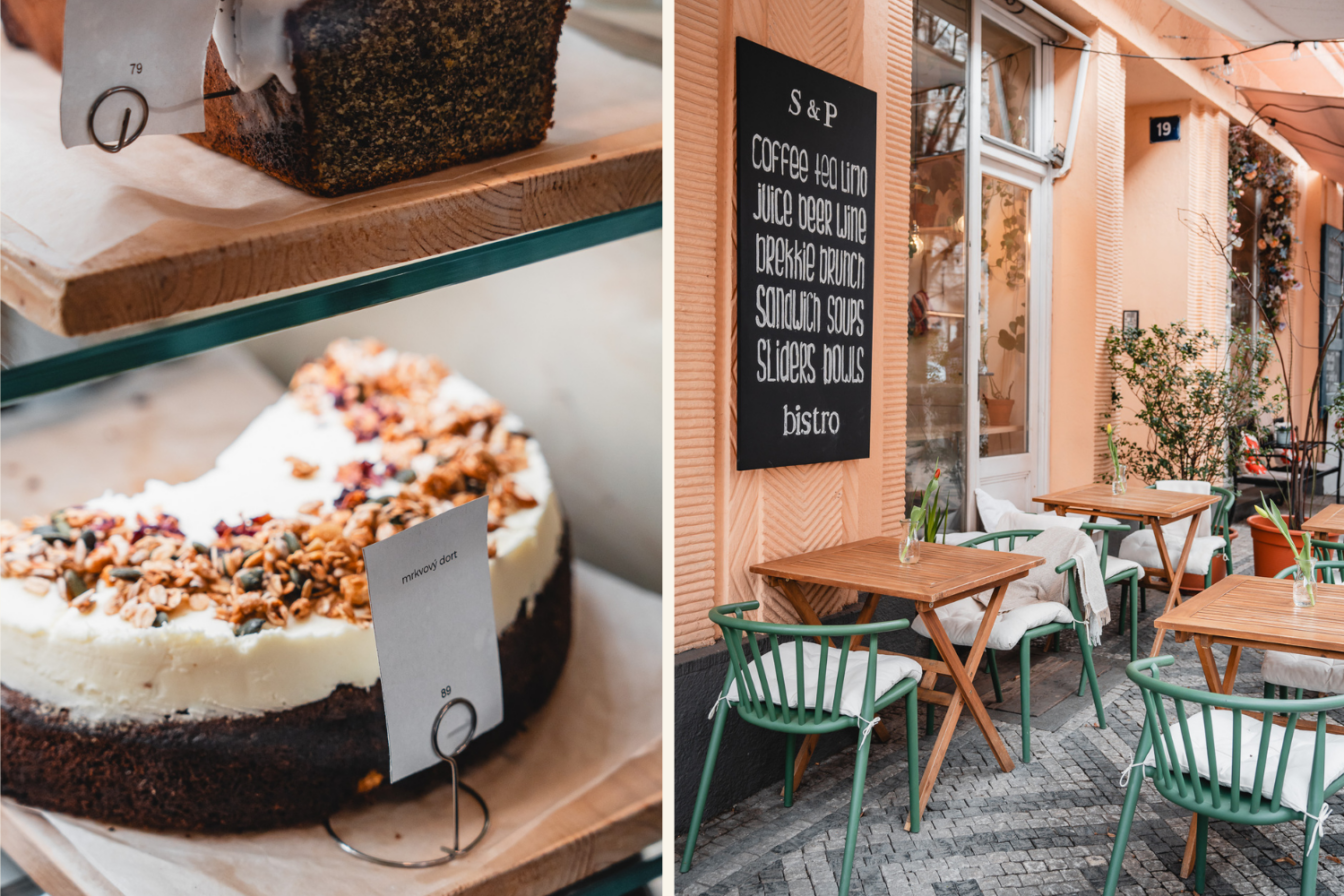 Die Kuchenvitrine und der Gastgarten vom Sweet & Pepper Days Café Prag.