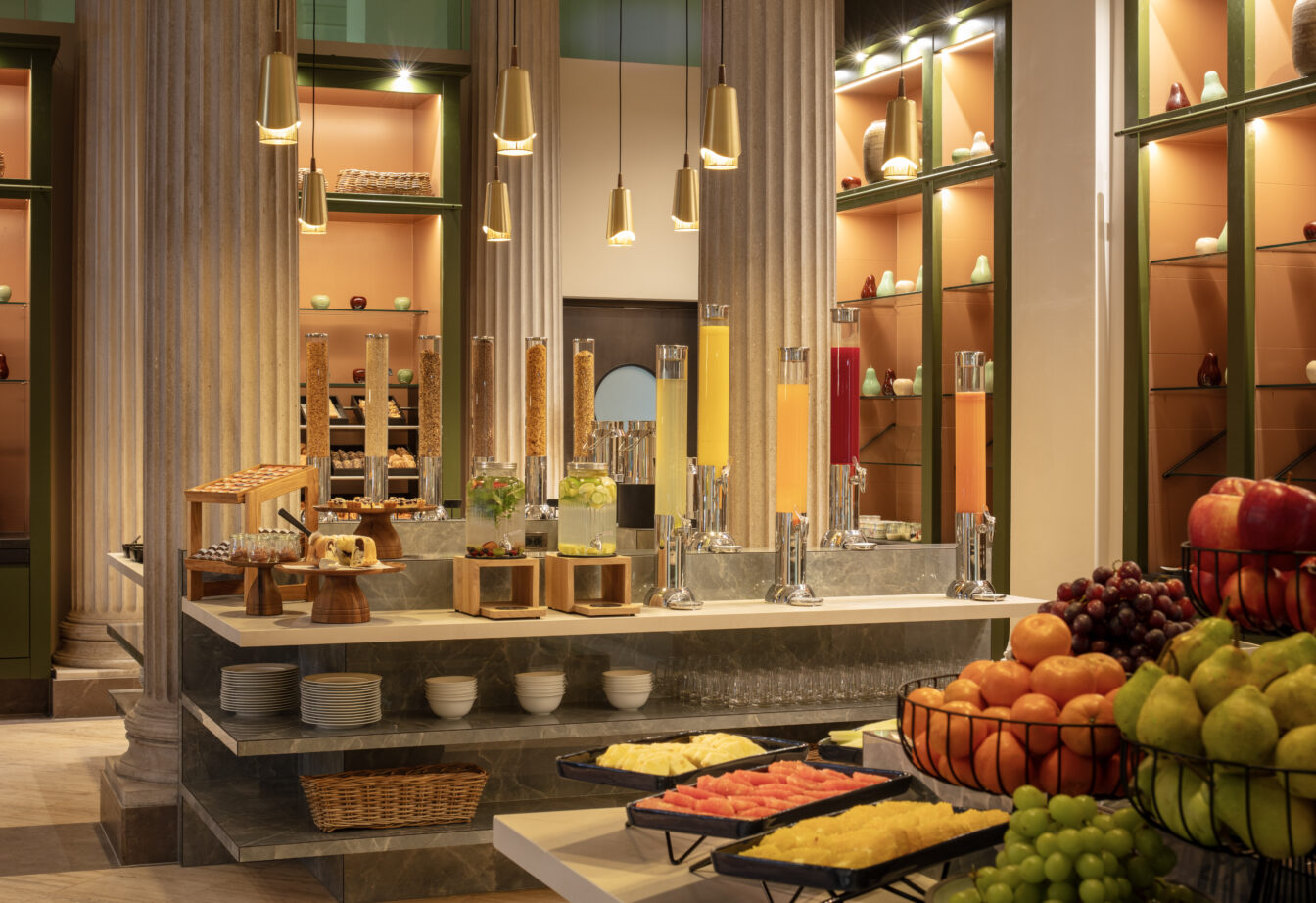 Frühstück in der Brasserie Sophie im Anantara Palais Hansen Vienna