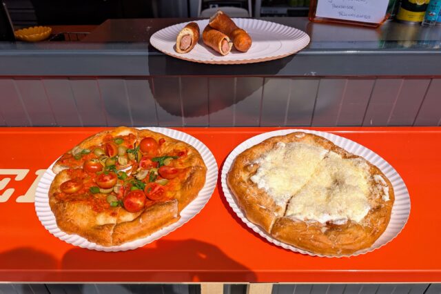 Langos-Variationen von der Langos Bar im Wiener Prater