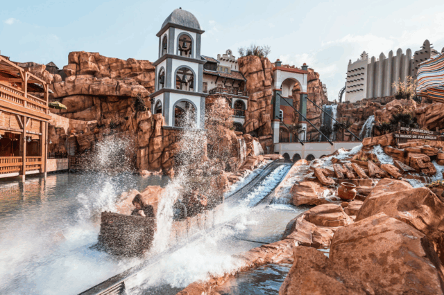 Die Wildwasserbahn im Phantasialand Deutschalnd.