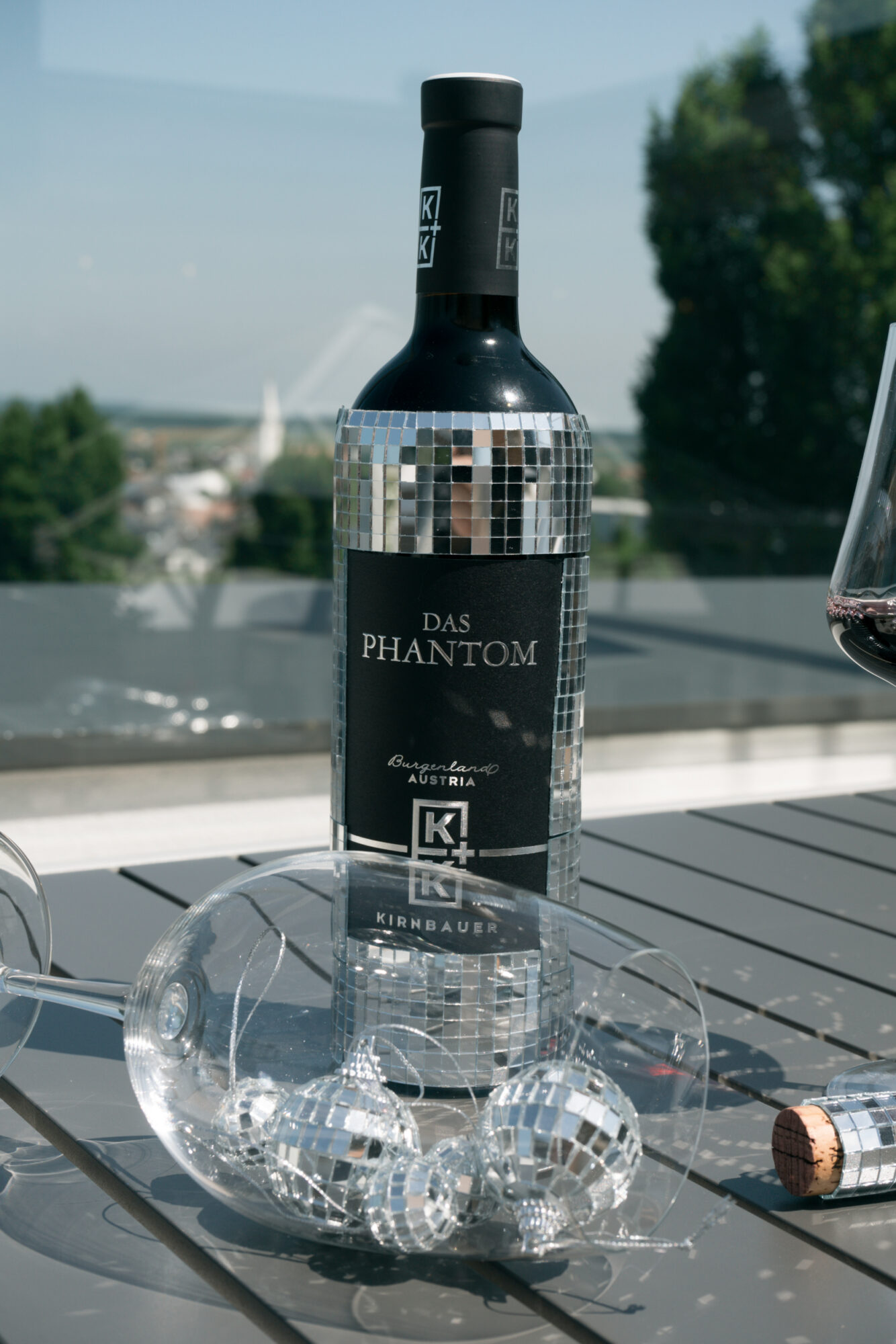 eine Flasche Phantom vom Weingut Kirnbauer