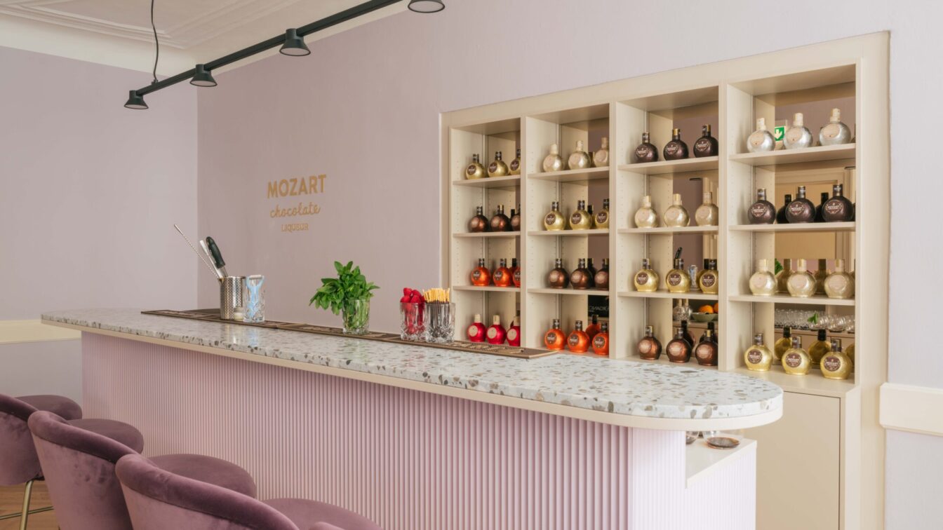 Die neue Mozart Chocolate Lounge in Salzburg (c) Mozart Chocolate Liqueur / Ralph Darabos