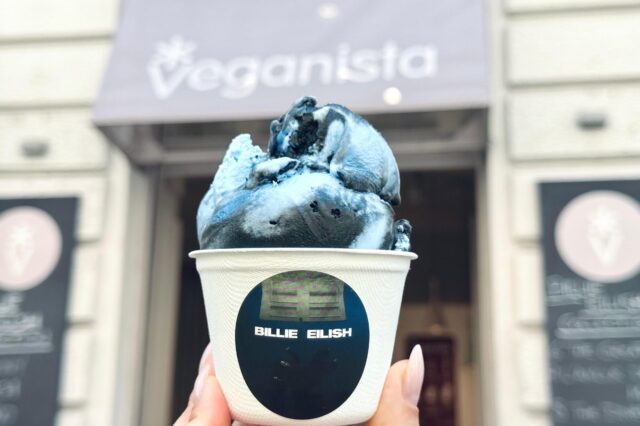 Billie Eilish Eis von Veganista im Becher