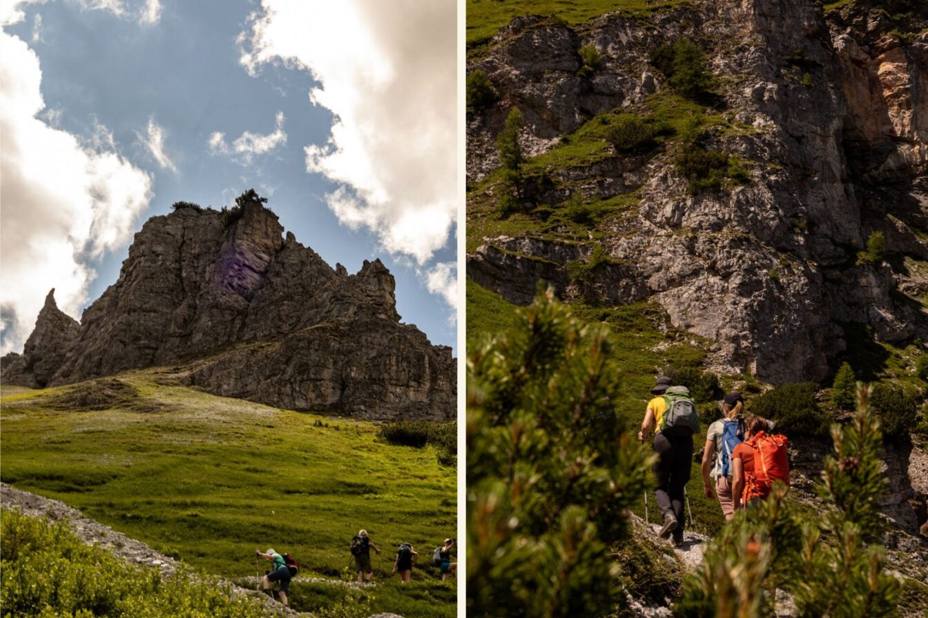 Zweigeteiltes Bild einer Alpenüberquerung: Links Wandergruppe steigt einen grasbewachsenen Hang mit schroffen Felsformationen hinauf, rechts eine kleine Wandergruppe mit bunten Rucksäcken auf schmalem Pfad zwischen steilen Felswänden und grünem Buschwerk.