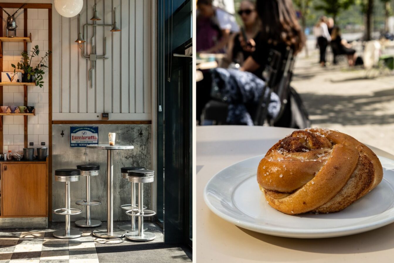 Innenansicht eines gemütlichen Cafés mit Retro-Einrichtung in Tromsø. Zwei Barhocker stehen an einem kleinen runden Metalltisch mit einem leeren Kaffeeglas. Sonnenlicht fällt durch ein großes Fenster, an der Wand hängen minimalistische Lampen und Regale mit Kaffeetassen. Rechts daneben: Ein Zimtschnecke auf einem weißen Teller im Freien, im Hintergrund sitzen Menschen in einem Straßencafé.