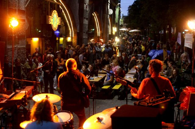 Open Air Konzert am Gürtel Night Walk