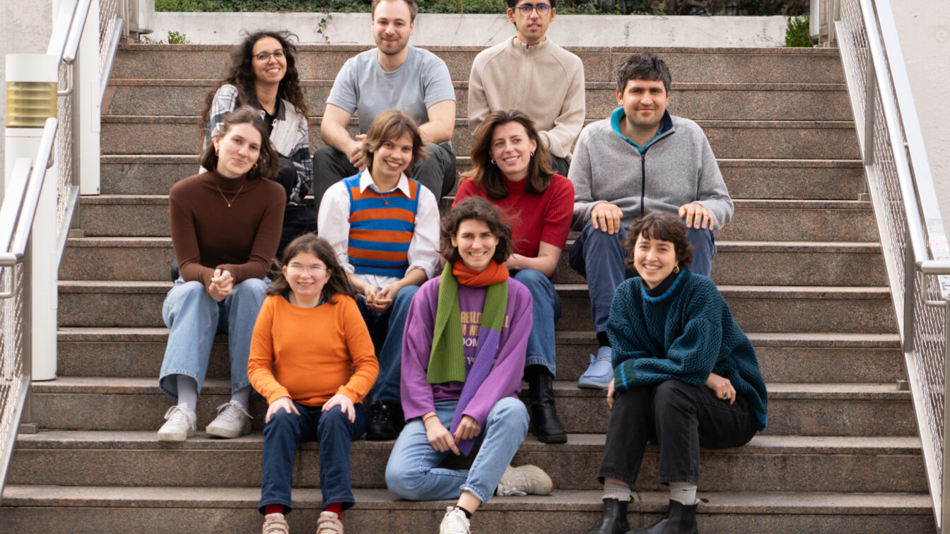 Die Redaktion andererseits