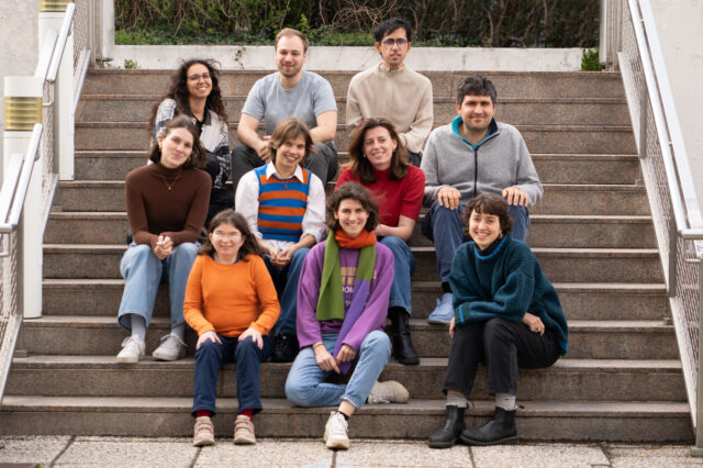 Die Redaktion andererseits