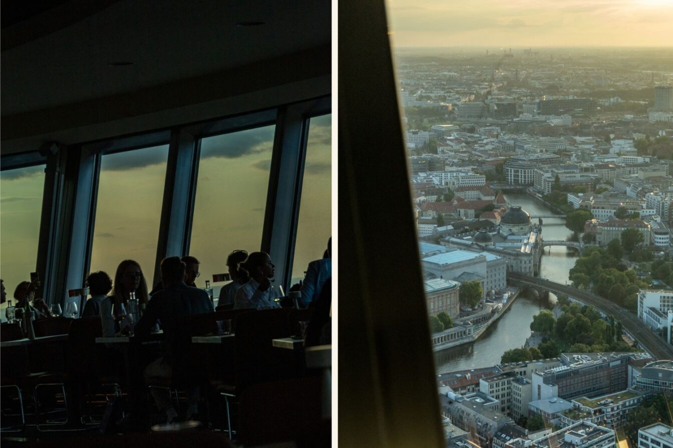 Panorama-Aussicht vom Sphere Restaurant im Berliner Fernsehturm bei Sonnenuntergang mit stilvoll speisenden Gästen und Blick auf die Museumsinsel – kulinarisches Erlebnis mit Weitblick, Reisehunger Berlin, Foto: Sonja Koller