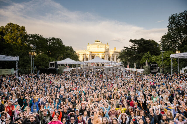 Besucher*innen am #wienliebe-Festival